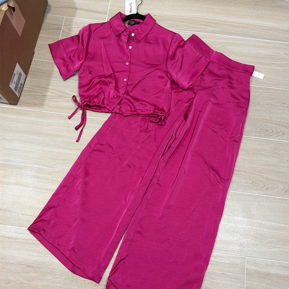 HOUSE OF HARLOW NWT SET